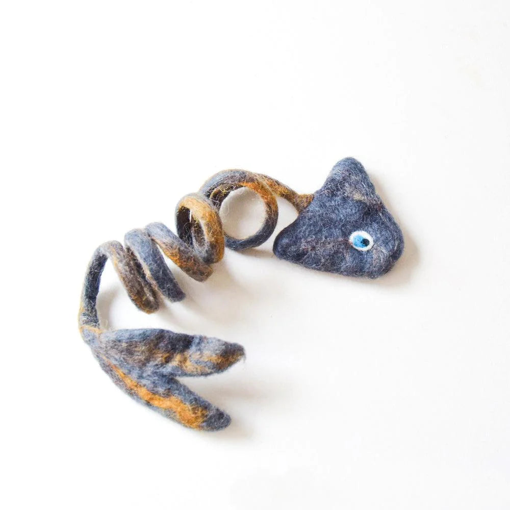 Handmade Felt Fish Spring Cat Toy - Grey